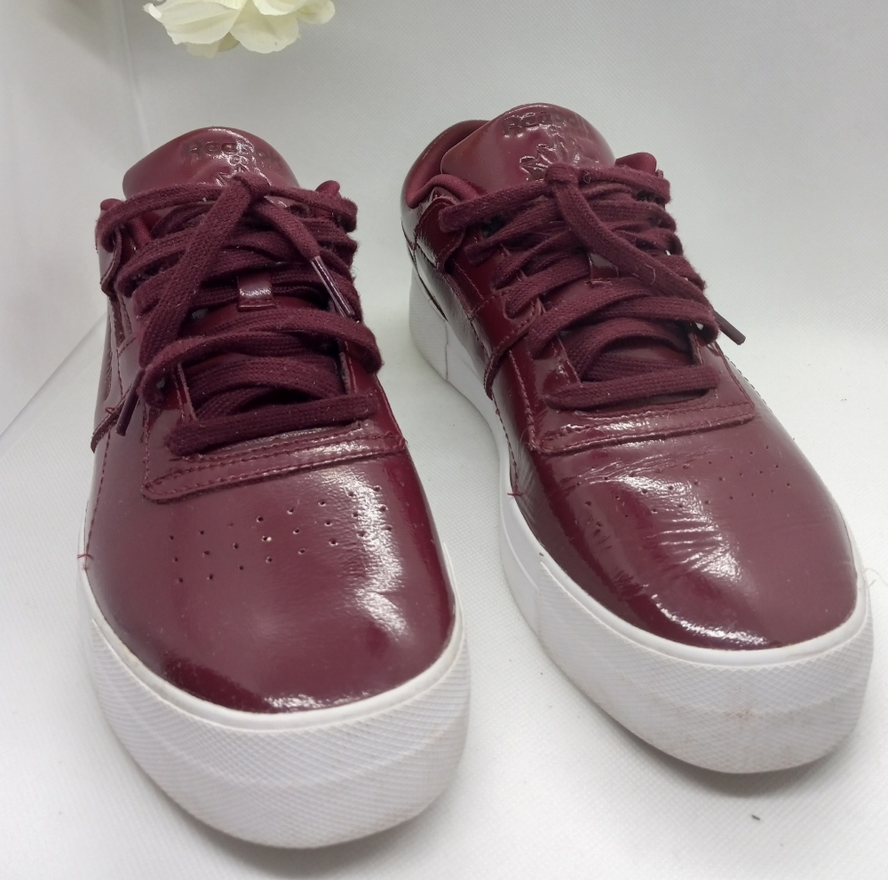 Reebok Sneakers